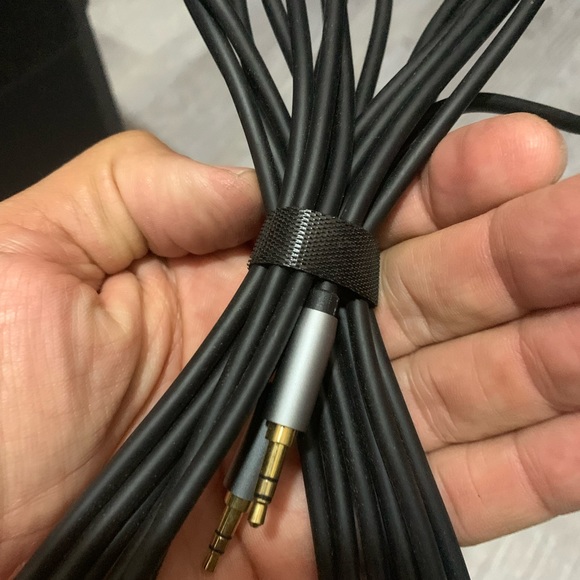 Aux cord 3.5 mini jack 15 ft new 
2 cord set - Picture 4 of 4
